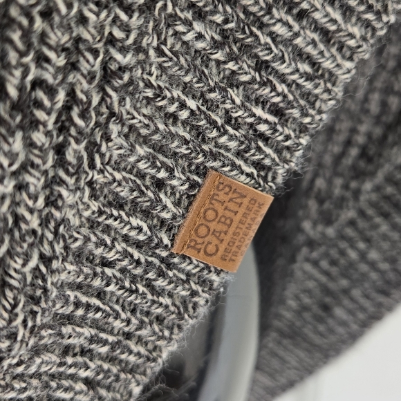 Roots Kids Cabin Poncho - Picture 3 of 5